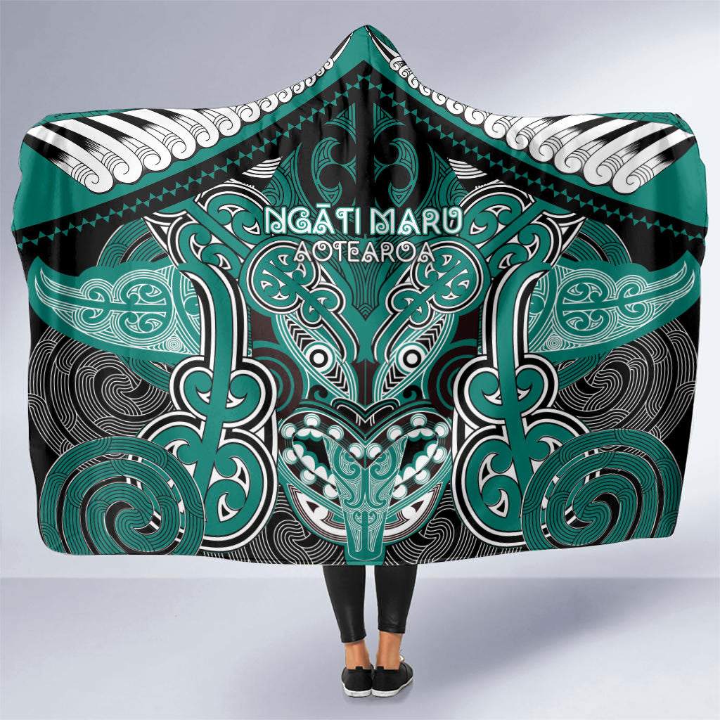 Aotearoa Iwi Ngati Maru Hooded Blanket Maori Kowhaiwhai Pattern