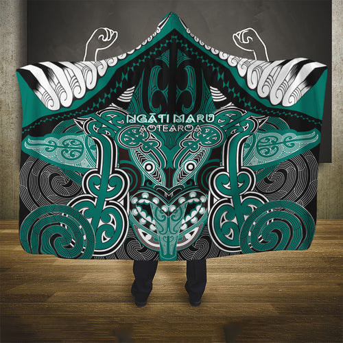 Aotearoa Iwi Ngati Maru Hooded Blanket Maori Kowhaiwhai Pattern
