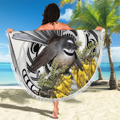 New Zealand Fantail Bird Beach Blanket Maori Piwakawaka Kowhai Maori Pattern