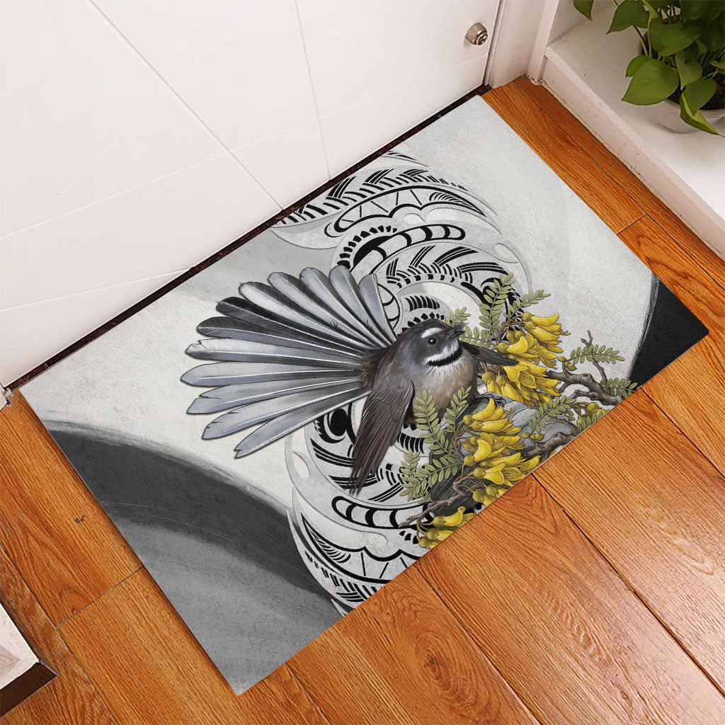 New Zealand Fantail Bird Rubber Doormat Maori Piwakawaka Kowhai Maori Pattern