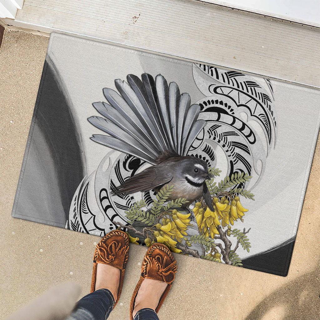 New Zealand Fantail Bird Rubber Doormat Maori Piwakawaka Kowhai Maori Pattern