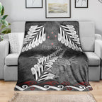New Zealand Weka Personalised Blanket Aotearoa Hen Silver Fern Maori Pattern