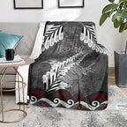 New Zealand Weka Personalised Blanket Aotearoa Hen Silver Fern Maori Pattern