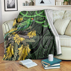 New Zealand Parakeet Bird Blanket Maori Kakariki Kowhai Maori Pattern