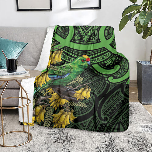 New Zealand Parakeet Bird Blanket Maori Kakariki Kowhai Maori Pattern