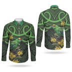 New Zealand Parakeet Bird Couples Matching Short Sleeve Bodycon Dress and Long Sleeve Button Shirt Maori Kakariki Kowhai Maori Pattern