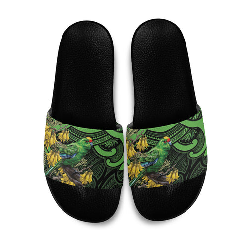 New Zealand Parakeet Bird Slide Sandals Maori Kakariki Kowhai Maori Pattern