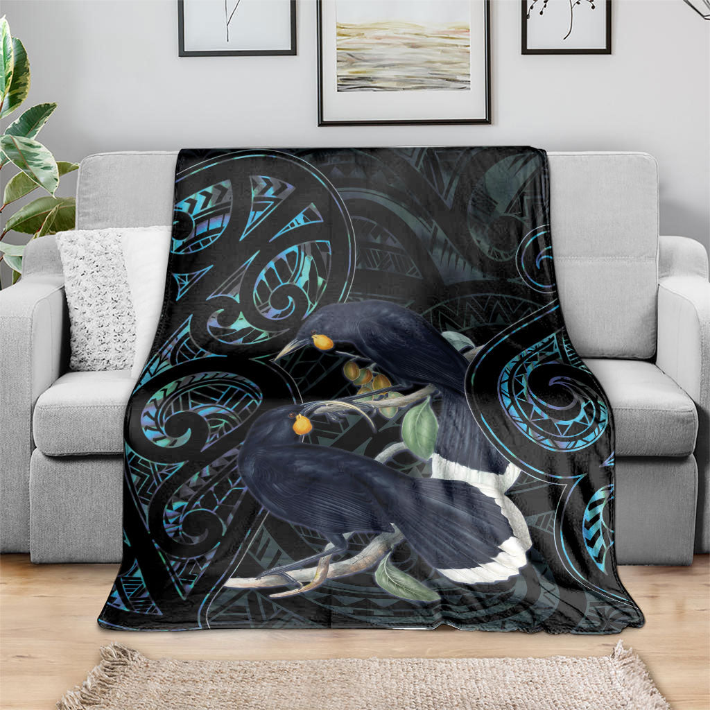 New Zealand Huia Bird Blanket Paua Shell Maori Pattern
