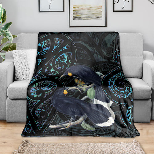 New Zealand Huia Bird Blanket Paua Shell Maori Pattern