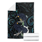 New Zealand Huia Bird Blanket Paua Shell Maori Pattern