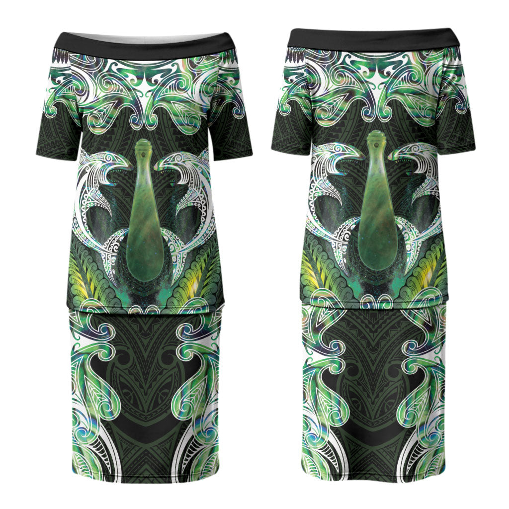 New Zealand Mere Pounamu Weapon Couples Matching Puletasi and Hawaiian Shirt Aotearoa Mango Paua Shell Maori Pattern LT22