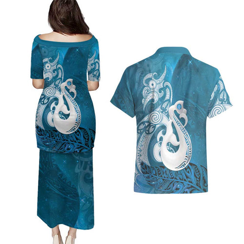New Zealand Matariki Couples Matching Puletasi and Hawaiian Shirt Maori Manaia Galaxy Silver Fern Blue Color