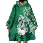 New Zealand Matariki Wearable Blanket Hoodie Maori Manaia Galaxy Silver Fern Green Color