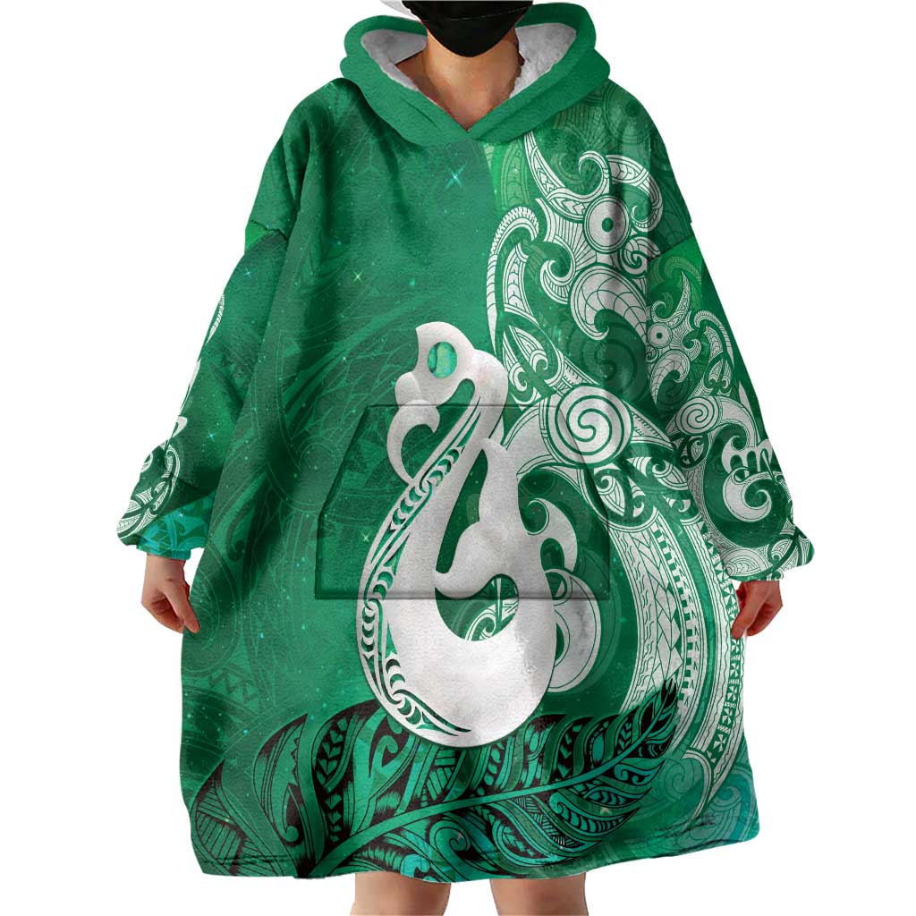 New Zealand Matariki Wearable Blanket Hoodie Maori Manaia Galaxy Silver Fern Green Color