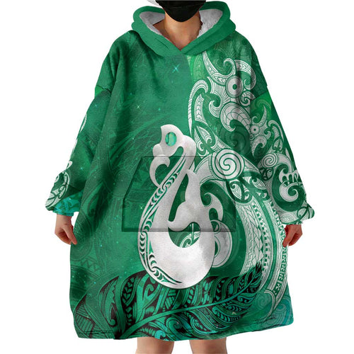 New Zealand Matariki Wearable Blanket Hoodie Maori Manaia Galaxy Silver Fern Green Color