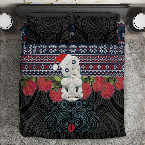 New Zealand Hei Tiki Christmas In July Bedding Set Pohutukawa Santa Xmas Polynesian Pattern