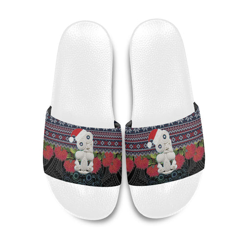 New Zealand Hei Tiki Christmas In July Slide Sandals Pohutukawa Santa Xmas Polynesian Pattern