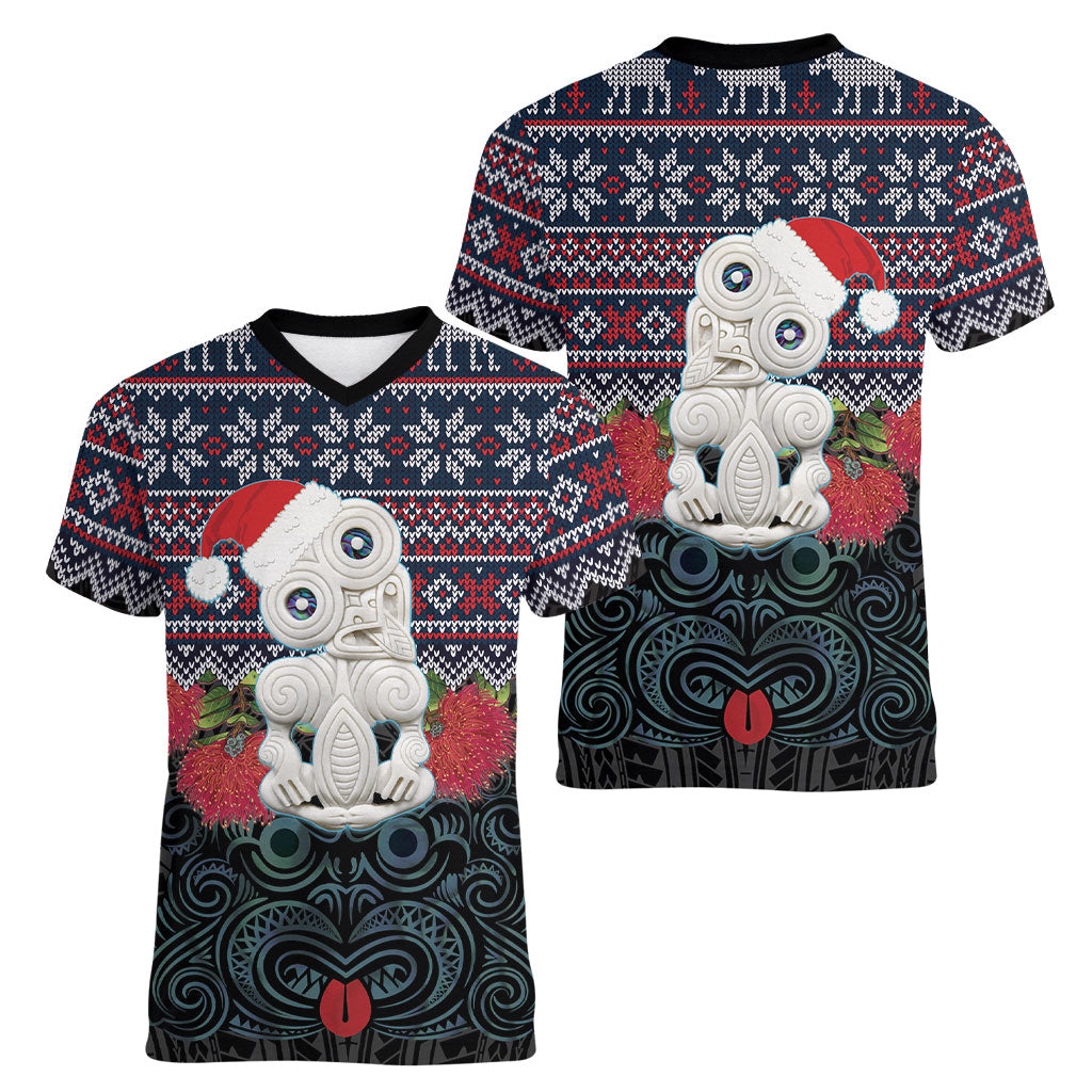 New Zealand Hei Tiki Christmas In July Women V-Neck T-Shirt Pohutukawa Santa Xmas Polynesian Pattern