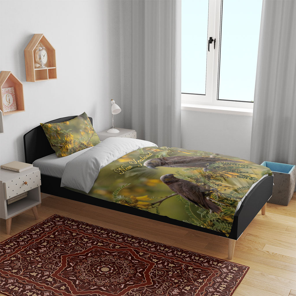New Zealand Kaka Bird Bedding Set Kowhai Flower Landscape Style