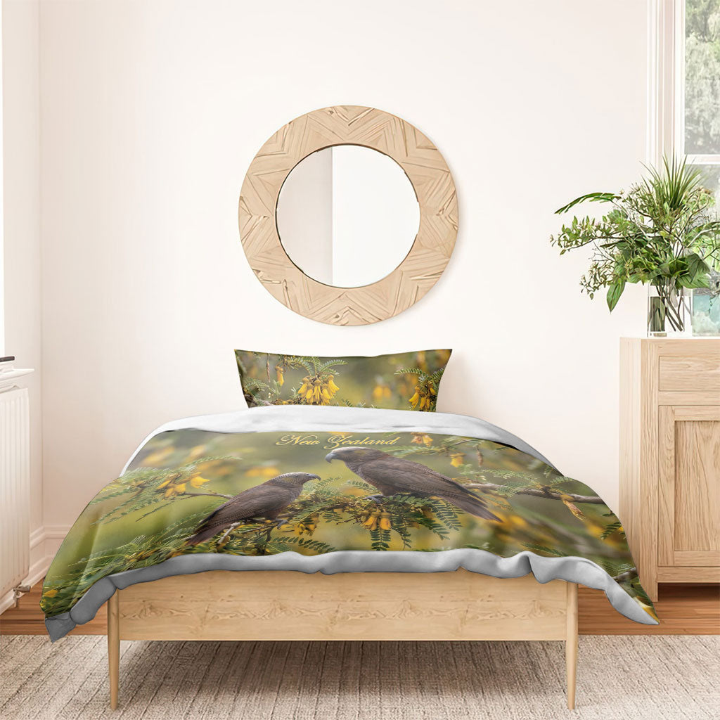 New Zealand Kaka Bird Bedding Set Kowhai Flower Landscape Style
