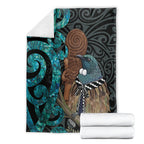 New Zealand Tui Bird Wahaika Blanket Maori Weapon Paua Shell Koru Pattern