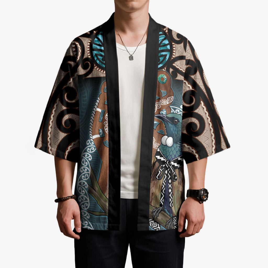 New Zealand Tui Bird Maripi Kimono Maori Weapon Kowhaiwhai Pattern