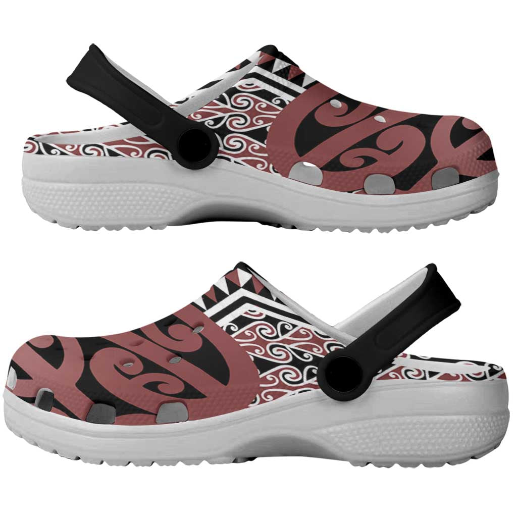 New Zealand Clogs Shoes Aotearoa Kowhaiwhai Mix Taniko Art - Brown - Aussie Hoodie
