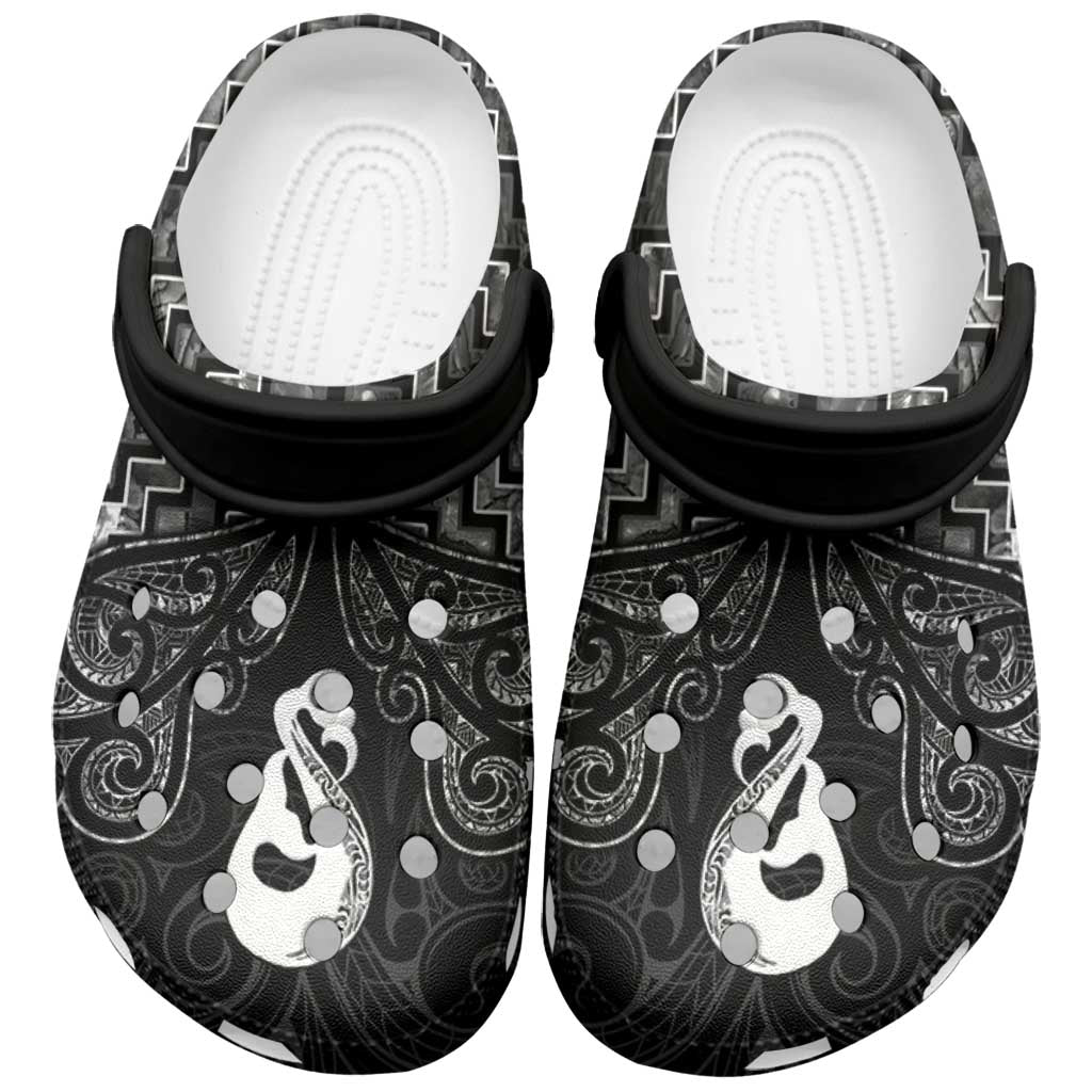 New Zealand Maori Clogs Shoes Poutama Manaia Black Paua Shell - Aussie Hoodie