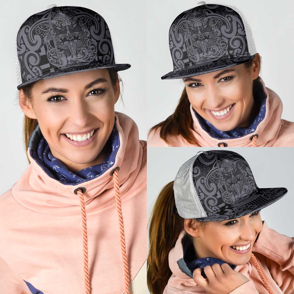 New Zealand Taiaha Maori Mesh Trucker Cap Minimalist Silver Fern All Black - Aussie Hoodie