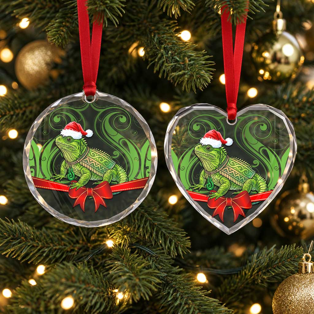 New Zealand Tuatara Christmas Glass Ornament