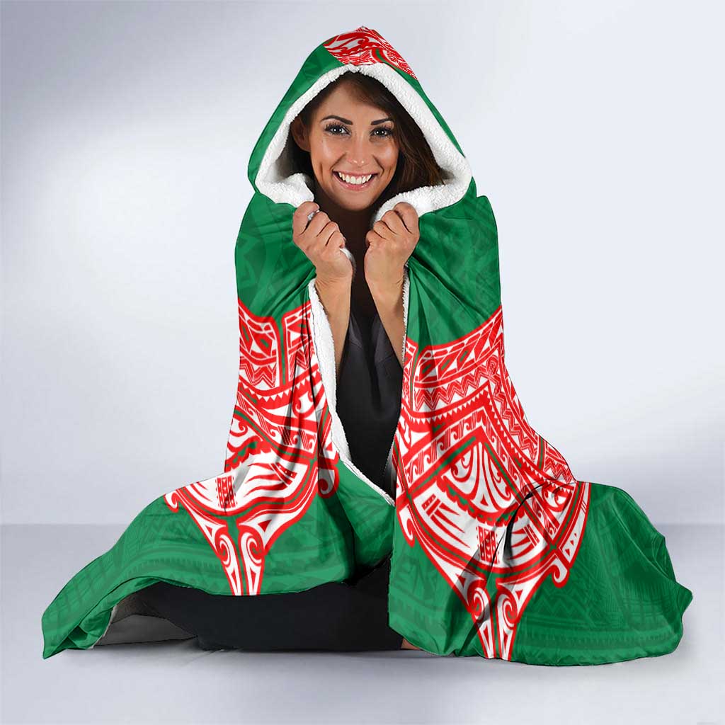 Personalized New Zealand Warriors Hooded Blanket Polynesian Tribal Pattern Style