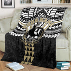 Personalized Collingwood Magpies Blanket Polynesian Tribal Pattern Heritage Football