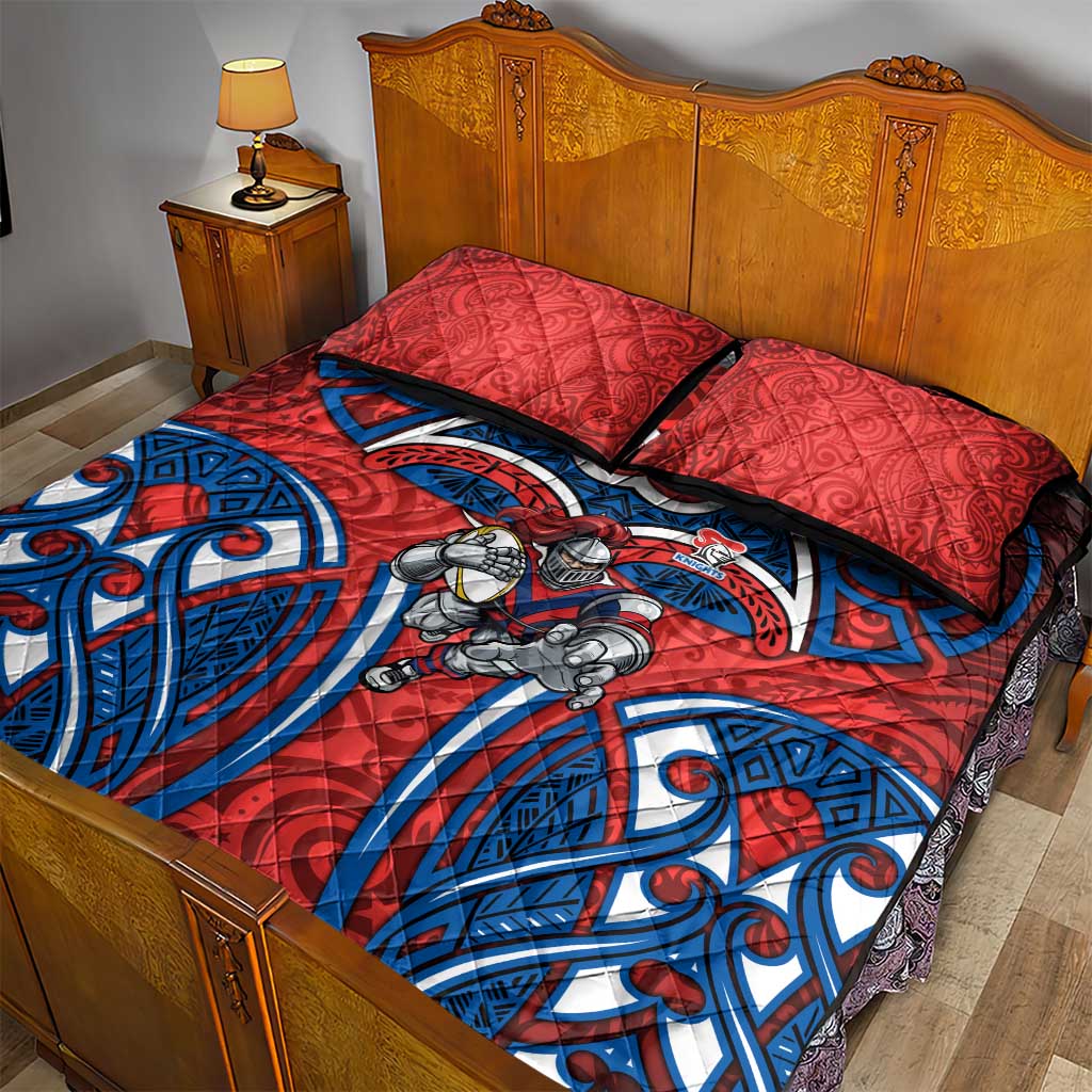 Newcastle Knights Rugby Quilt Bed Set Polynesian Tribal Knight Warrior Red Blue Pattern