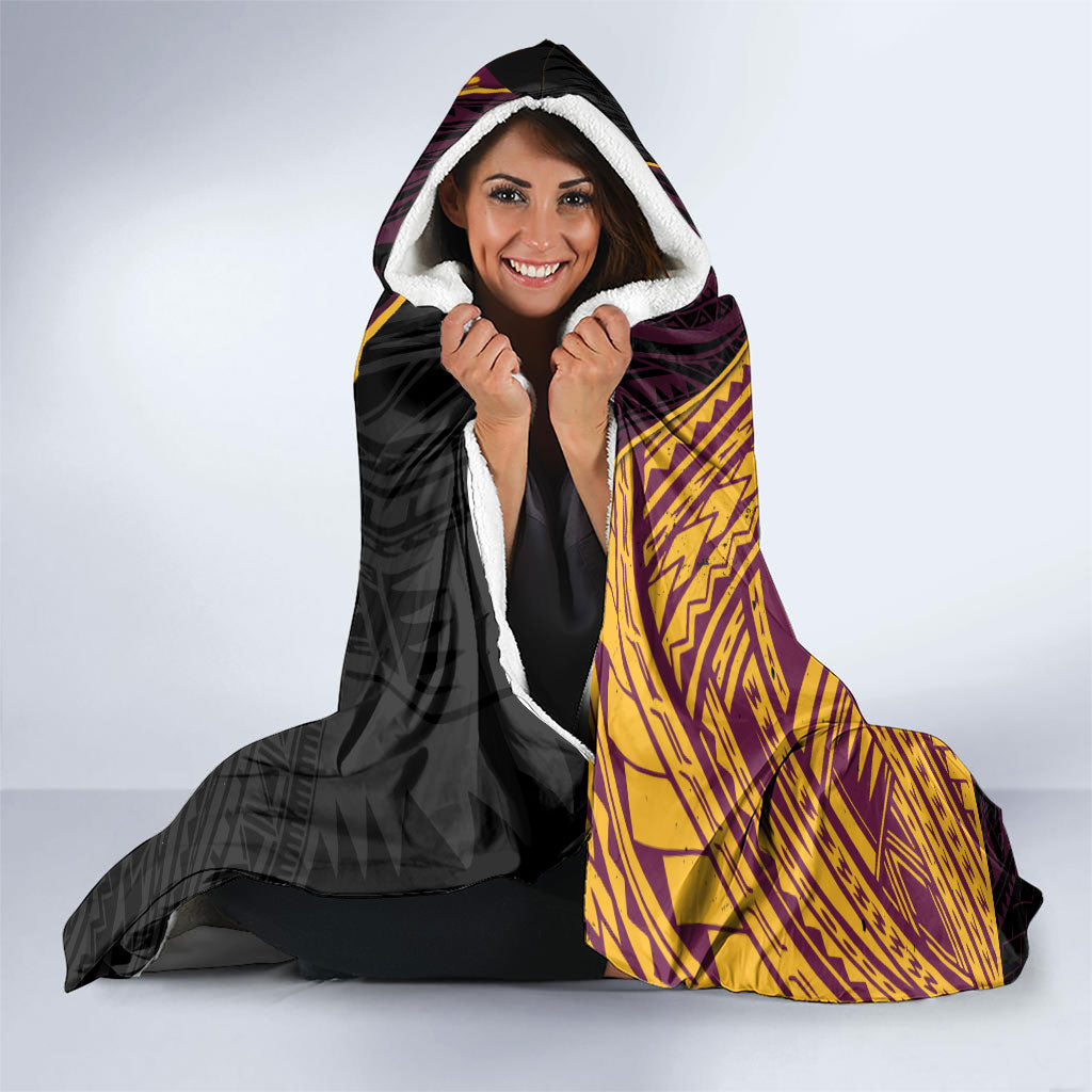 Brisbane Broncos Rugby Hooded Blanket Tribal Polynesian Power Art - Lightning Mascot