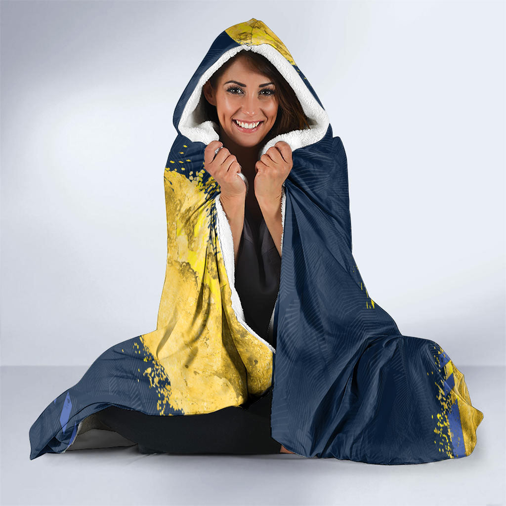 Personalised Gold Coast Titans Rugby Hooded Blanket Titans Mascot - Sporty Splash Art Style