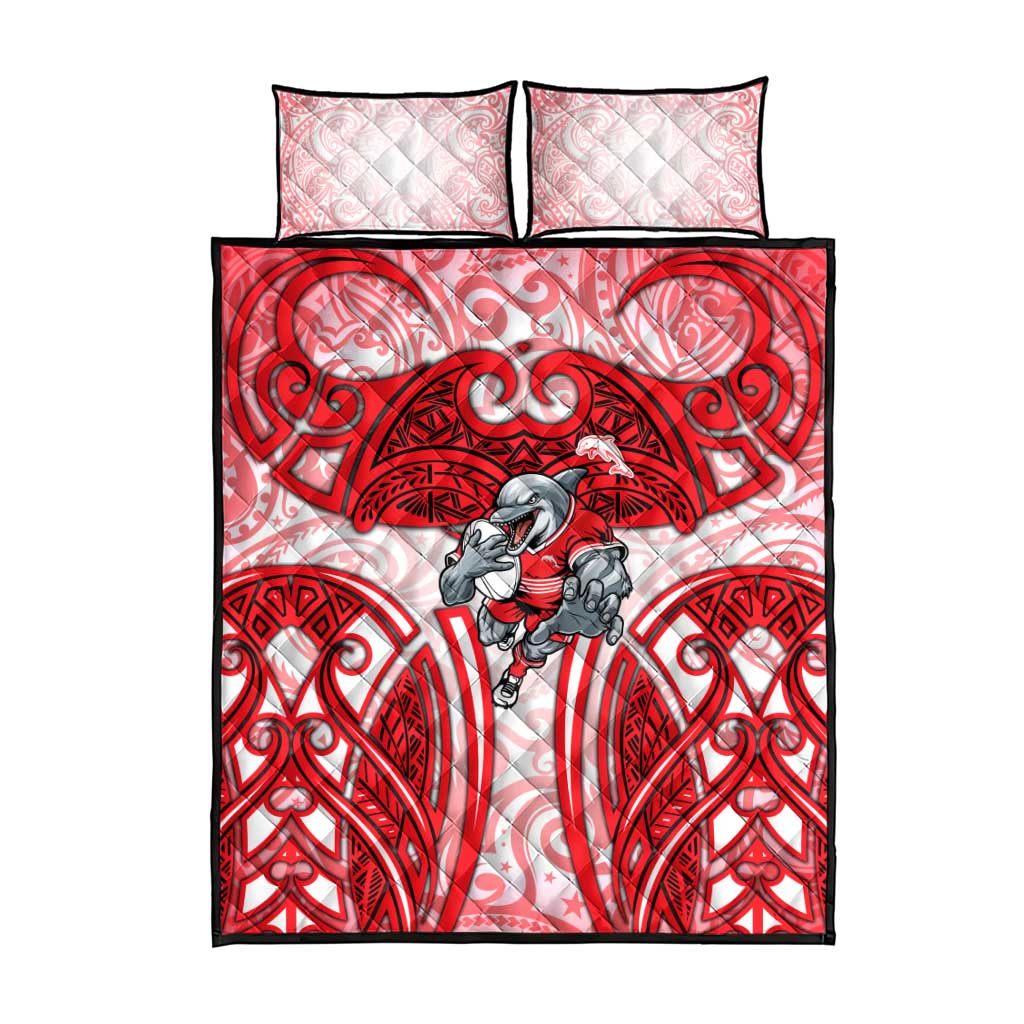 Dolphins Rugby Quilt Bed Set Polynesian Tribal Dolphin Warrior Red White Pattern