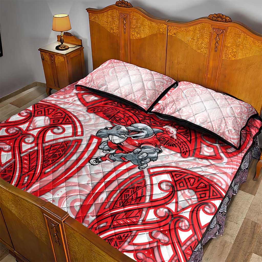 Dolphins Rugby Quilt Bed Set Polynesian Tribal Dolphin Warrior Red White Pattern