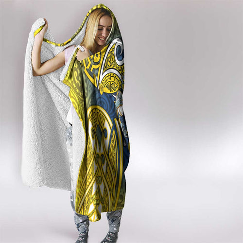 North Queensland Cowboys Rugby Hooded Blanket Polynesian Tribal Bull Warrior Navy Yellow Pattern