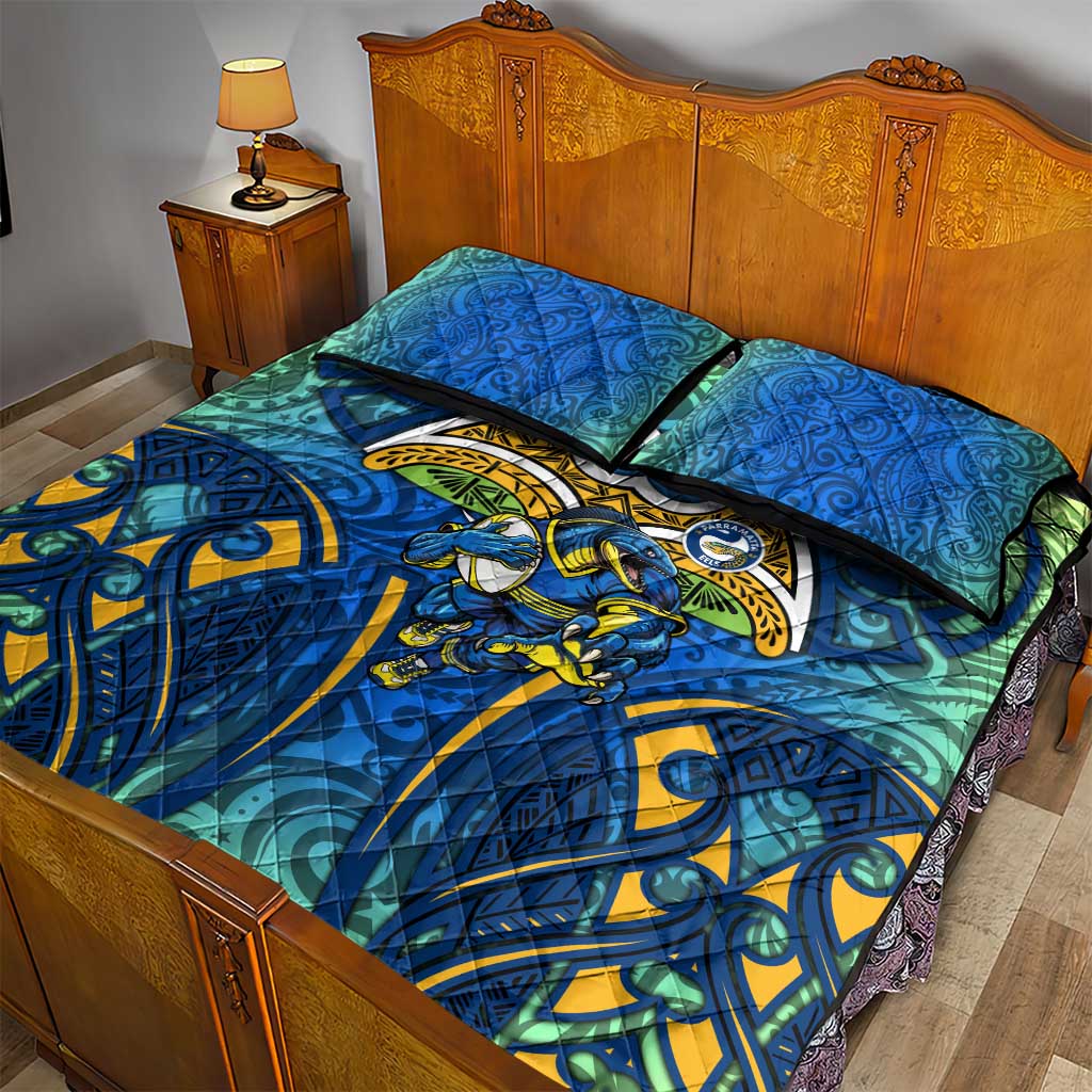 Parramatta Eels Rugby Quilt Bed Set Polynesian Tribal Eel Warrior Blue Gold Pattern