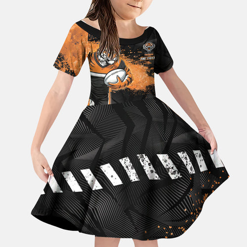 Personalized Wests Tigers Rugby Family Matching Off Shoulder Maxi Dress and Hawaiian Shirt Tiger Mascot - Sporty Splash Art Style