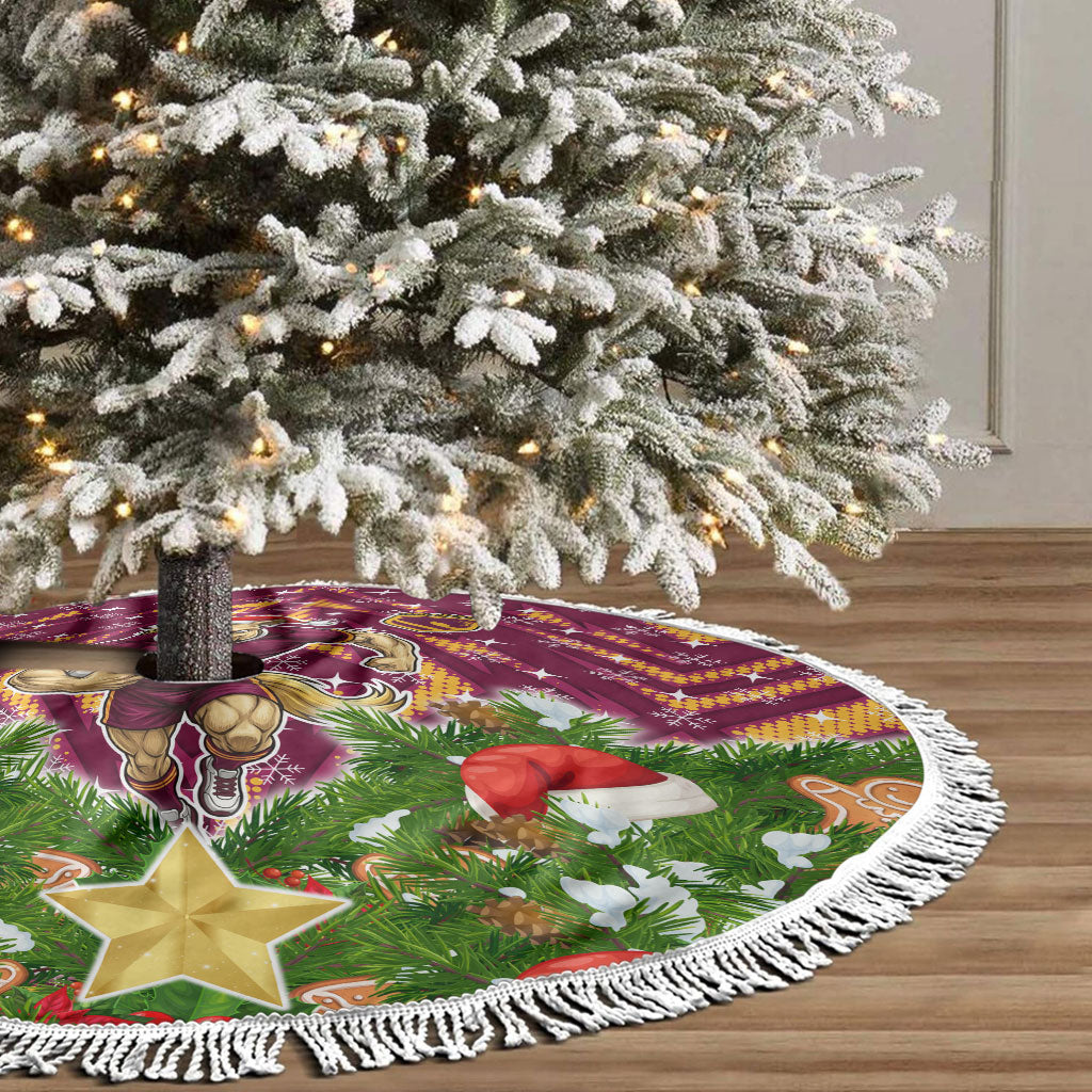 Broncos Rugby Christmas Tree Skirt Santa Rugby Mascot - Pine Wreath Festive