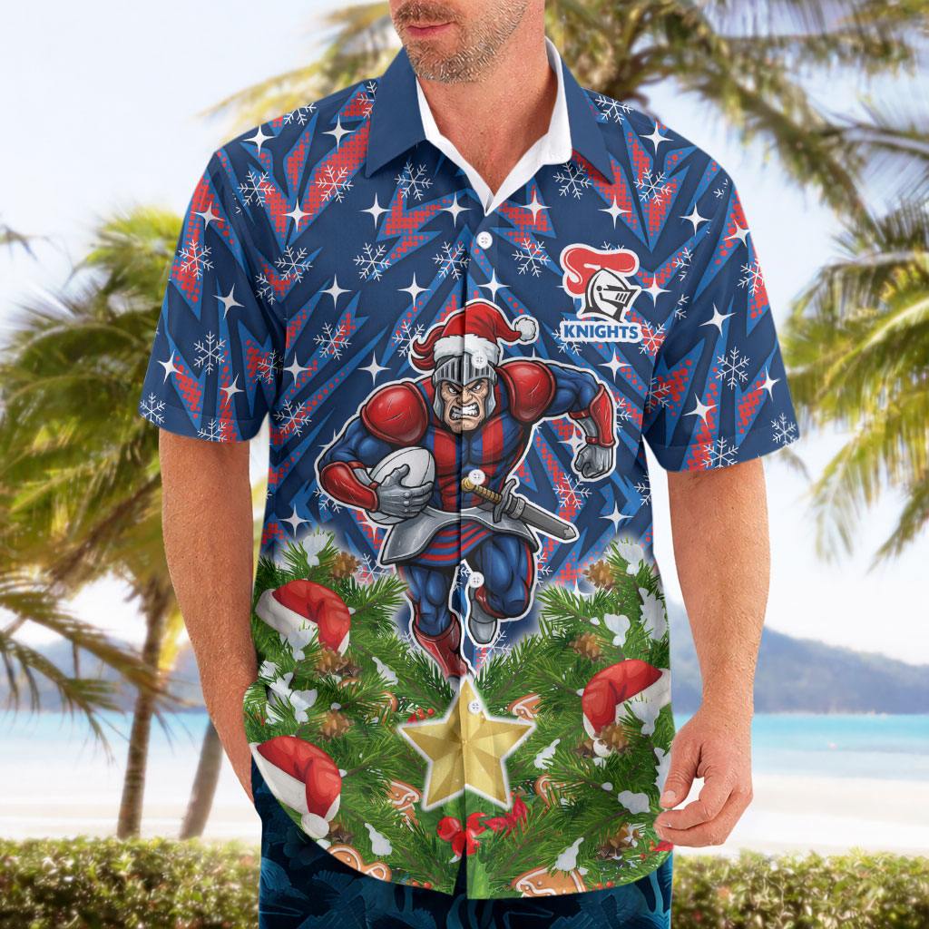 Personalised Newcastle Knights Rugby Christmas Hawaiian Shirt Santa Rugby Mascot - Pine Wreath Festive