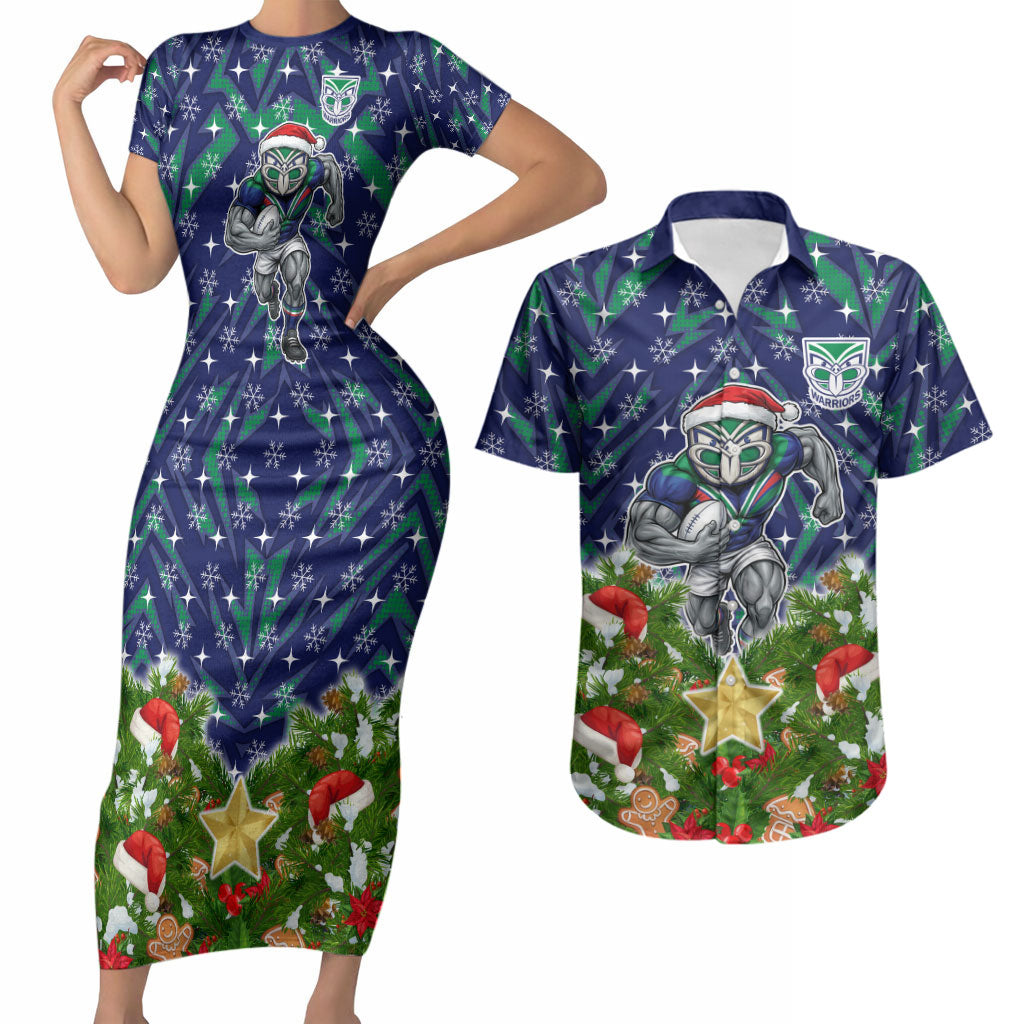 Personalised New Zealand Warriors Rugby Christmas Couples Matching Short Sleeve Bodycon Dress and Hawaiian Shirt Santa Rugby Mascot - Pine Wreath Festive