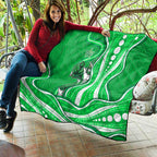 Melbourne Stars Quilt Aboriginal Dot Art Green White - Tribal Wave Pattern