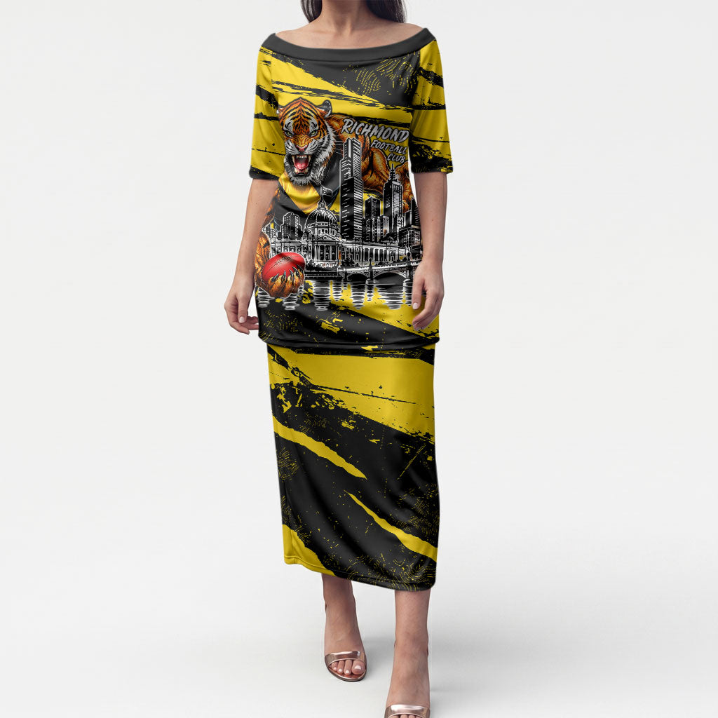 Personalised Richmond Tigers Football Puletasi Melbourne City Skyline Graphic Fierce Mascot Art