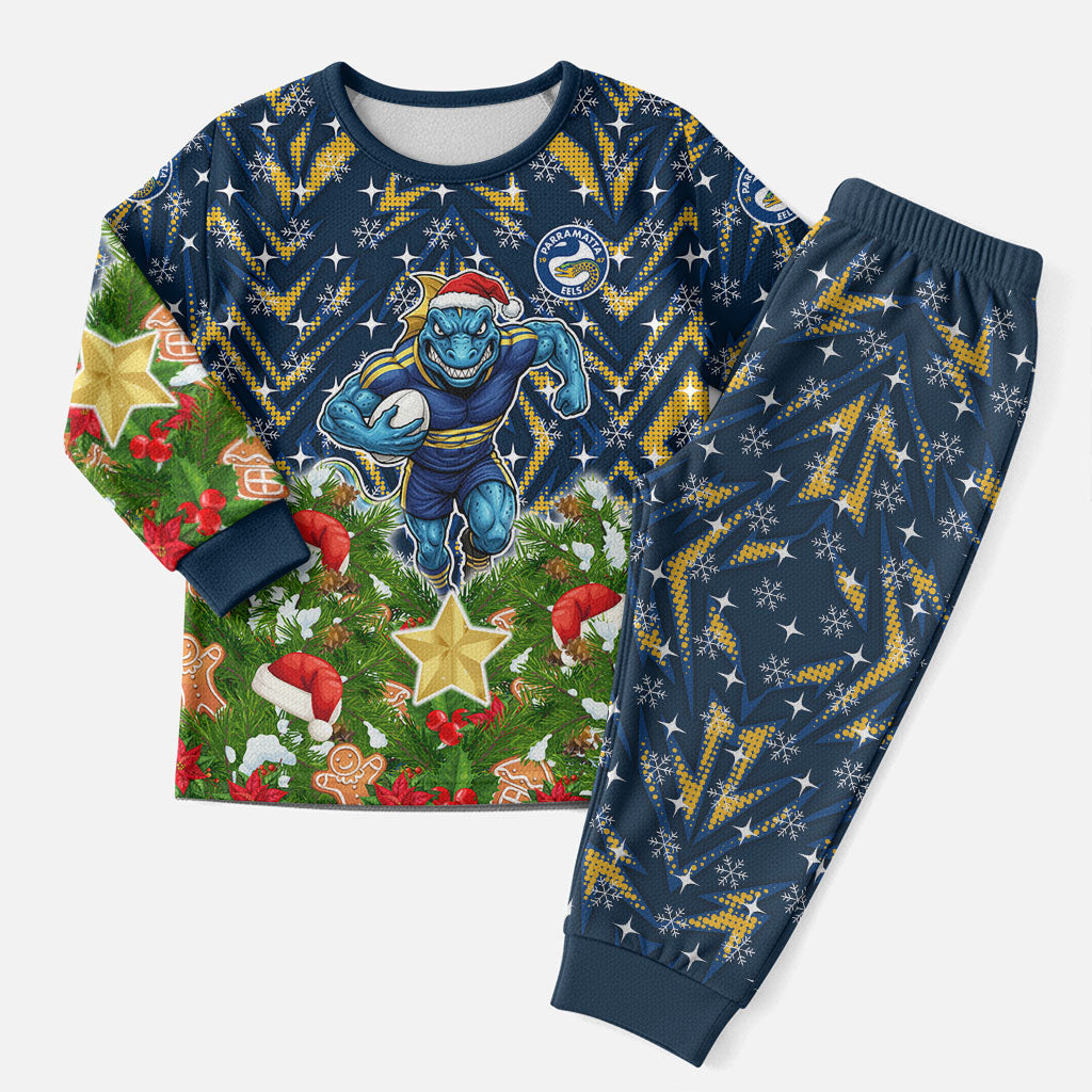 Personalised Parramatta Eels Rugby Christmas Pajama Set Santa Rugby Mascot - Pine Wreath Festive