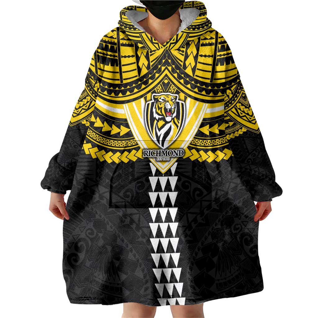 Personalized Richmond Tigers Wearable Blanket Hoodie Polynesian Tribal Pattern Heritage Football