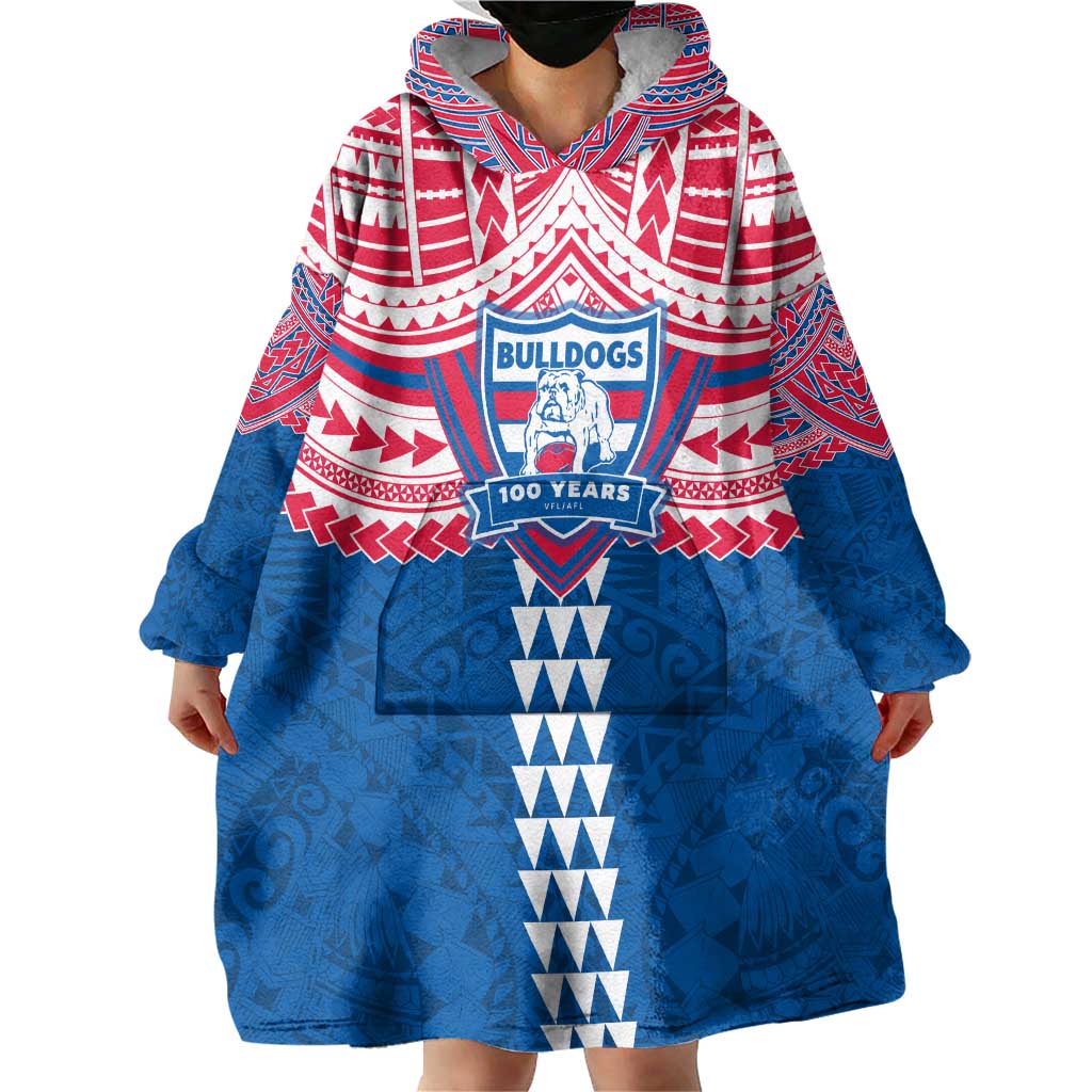 Personalized Western Bulldogs Wearable Blanket Hoodie Polynesian Tribal Pattern Heritage Football