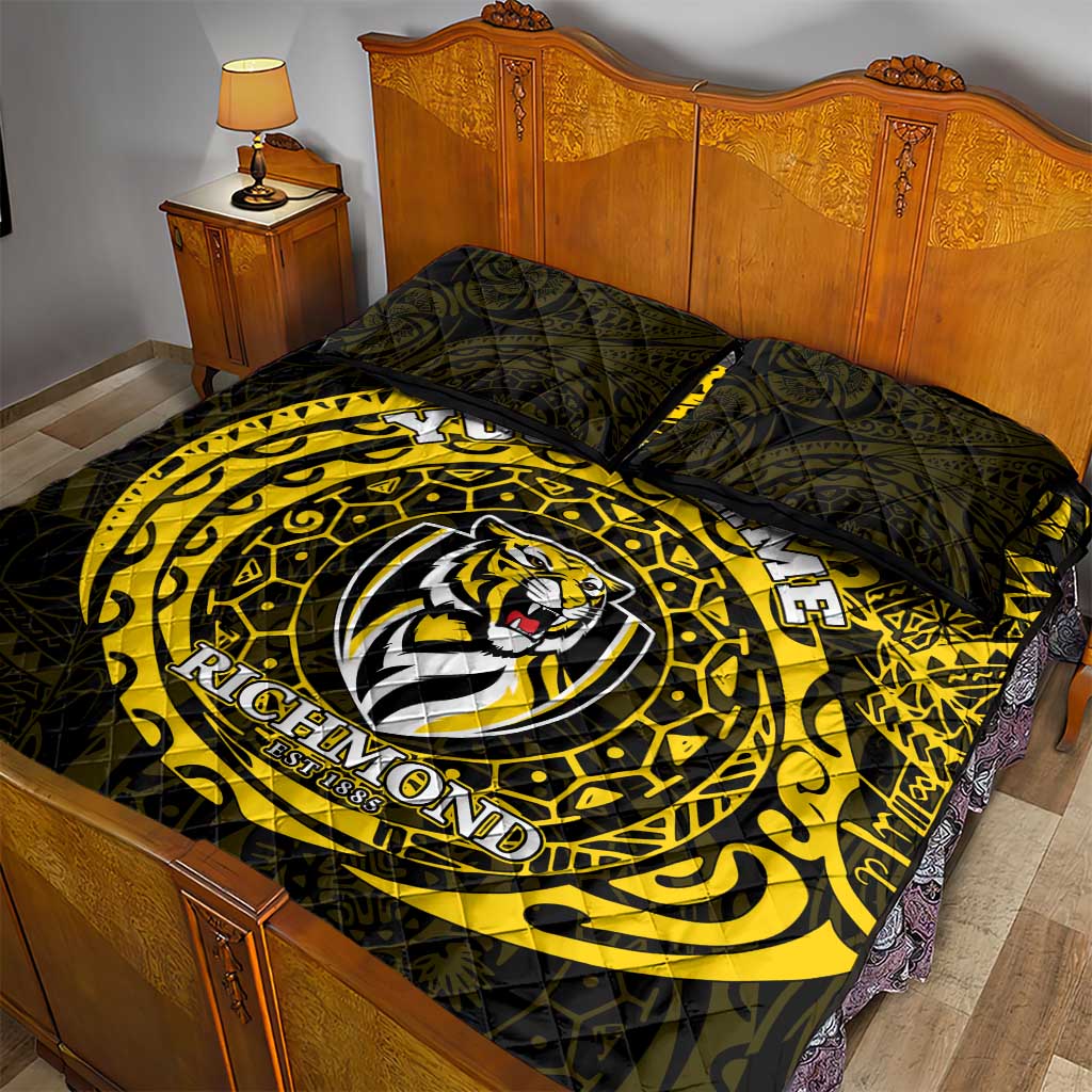 Personalized Richmond Tigers Polynesian Quilt Bed Set Tribal Chest and Sleeve Tattoo Heritage Warrior