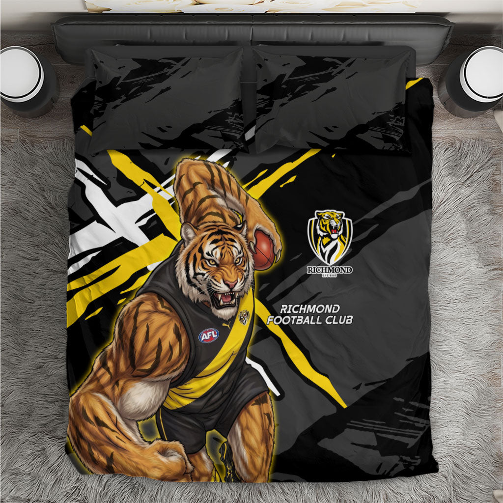 Richmond Football Club Bedding Set Tigers Muscular Mascot Graphic - Abstract Paint Splatter Art